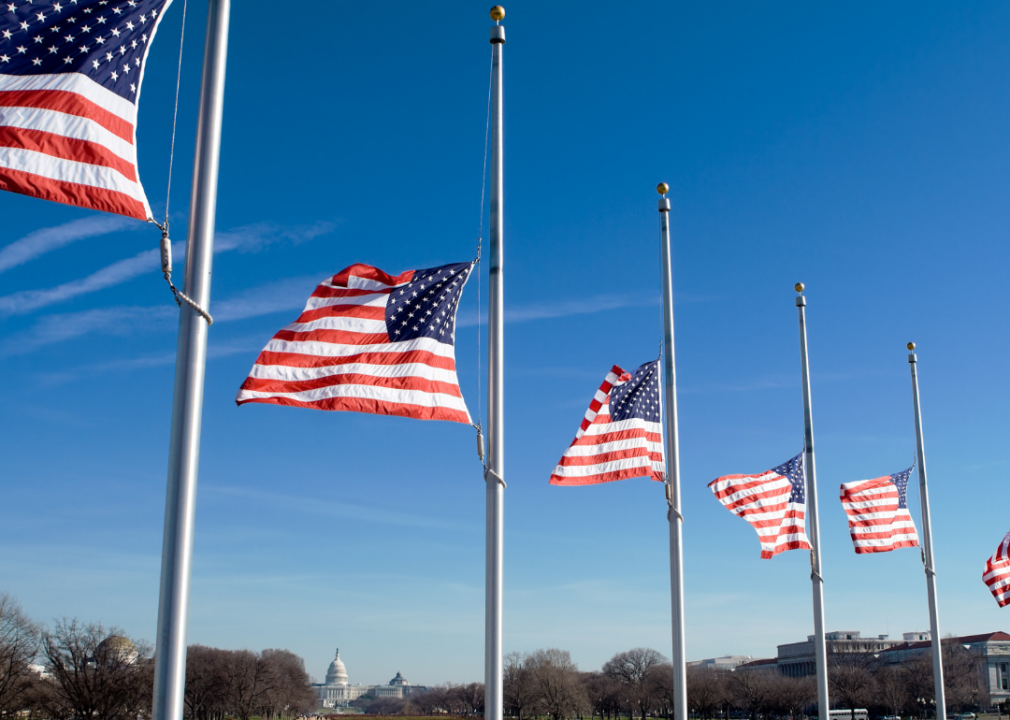 2004: Reagan dies